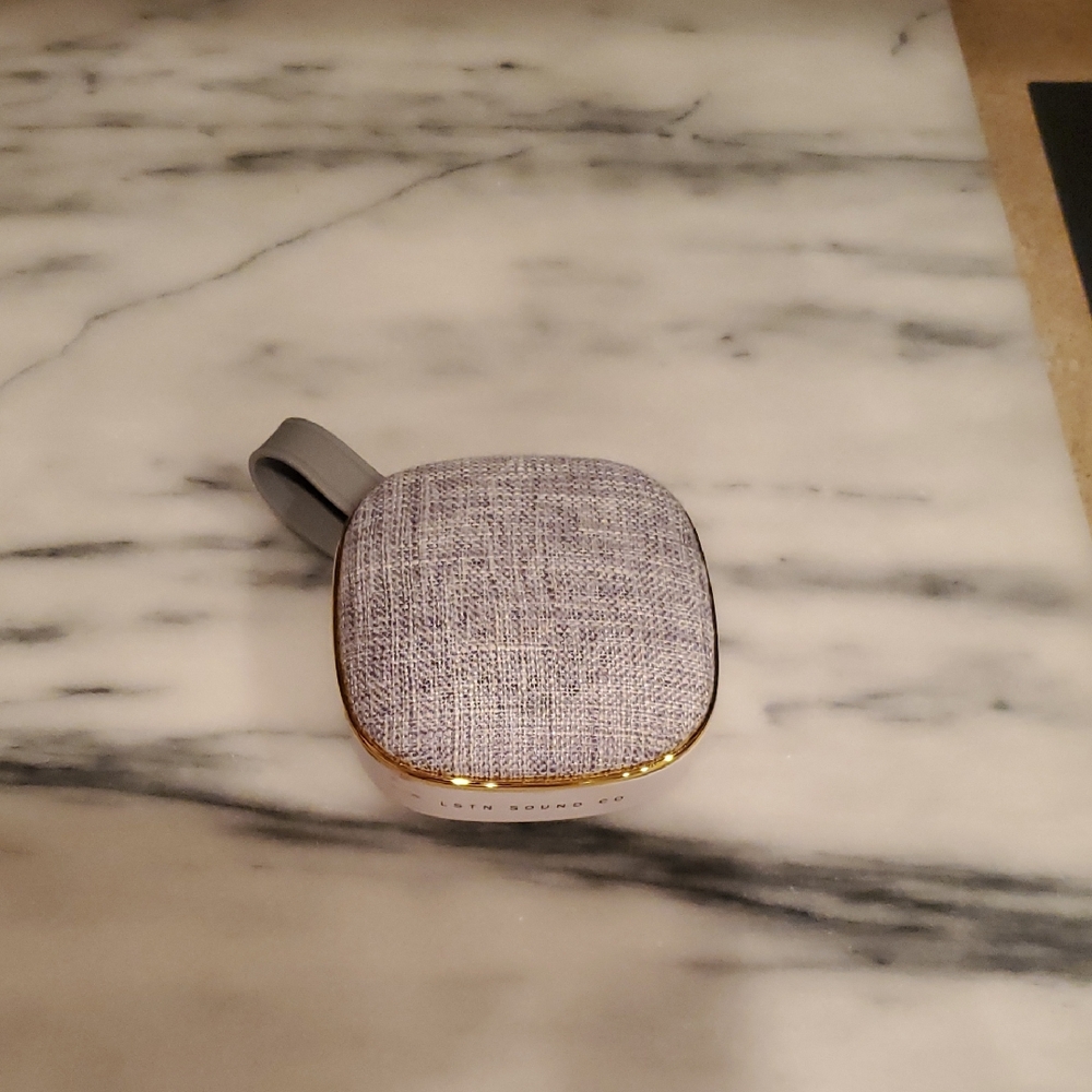 Wanderlust LSTN Sound Portable Speaker